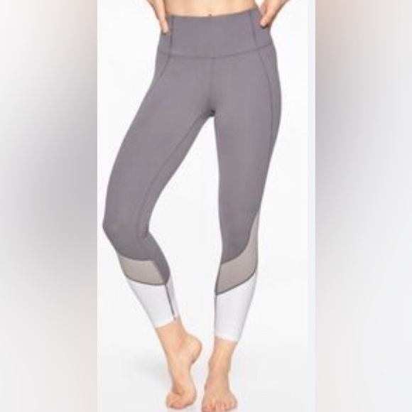 Athleta High Rise Salutation Mesh Crop Gray White Lace Leggings Women’s Size Xs
